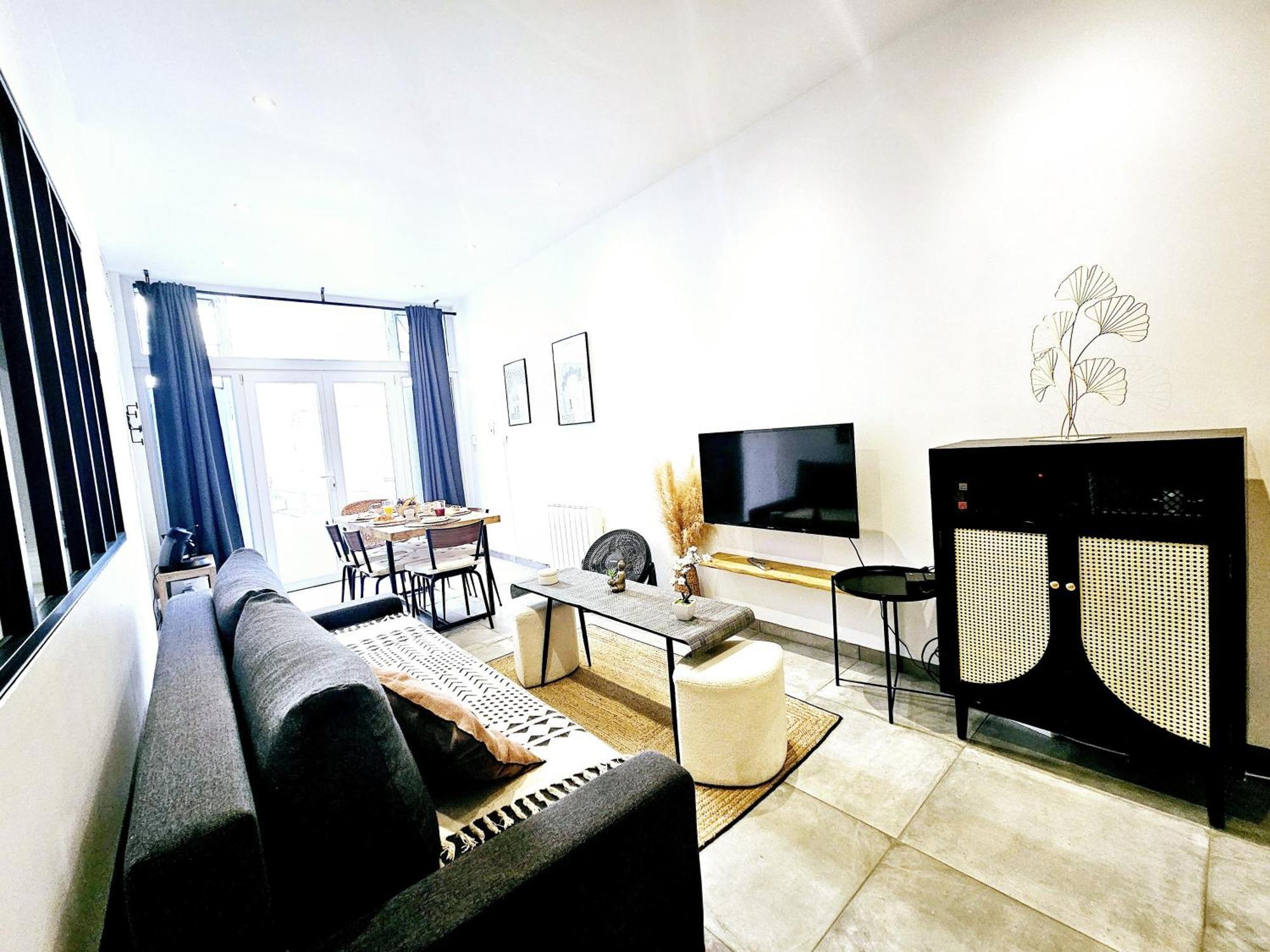 Refuge Urbain - Ideal Pro, Familles & Amis - Le Calme En Hypercentre - Wifi Haut Debit - Netflix - Machine A Laver - Gare, Cathedrale, Commerces, Restaurants & Transports En Commun A Moins De 10 Minutes A Pied แร็งส์ ภายนอก รูปภาพ