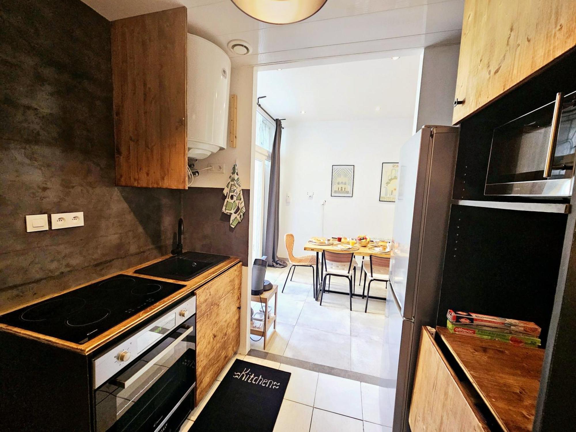 Refuge Urbain - Ideal Pro, Familles & Amis - Le Calme En Hypercentre - Wifi Haut Debit - Netflix - Machine A Laver - Gare, Cathedrale, Commerces, Restaurants & Transports En Commun A Moins De 10 Minutes A Pied แร็งส์ ภายนอก รูปภาพ